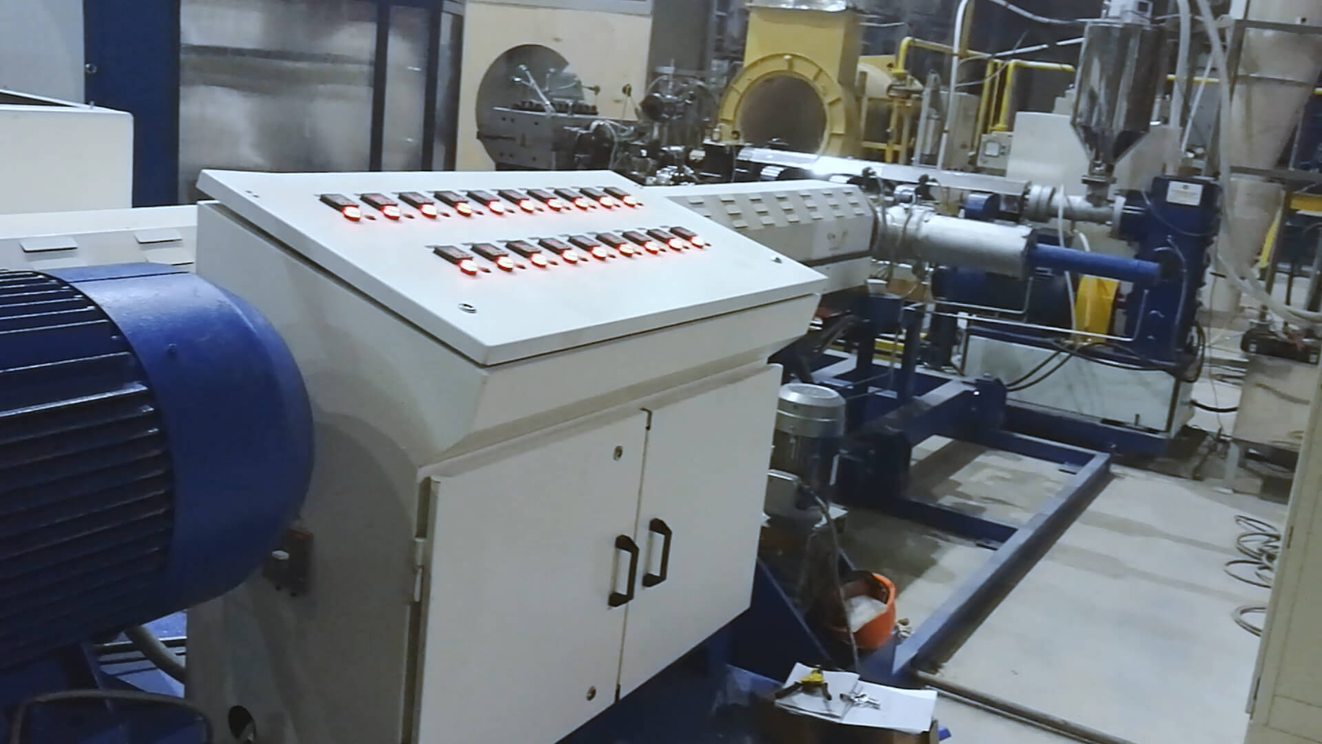 Компания ПОЛИМЕХ запустила экструдер для нанесения гидроизоляции на трубы в г. Полевской