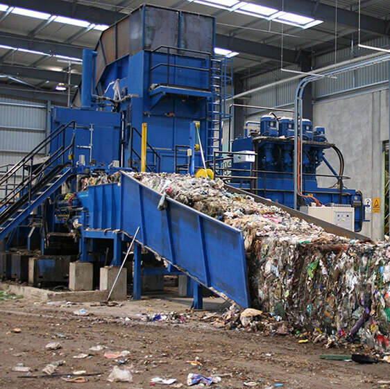 Власти российских регионов предложили кредитовать бизнес по переработке мусора.